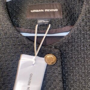 Urban Revivo Black Blazer